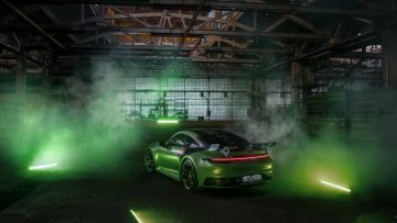 green-porsche-992-techart-thumb